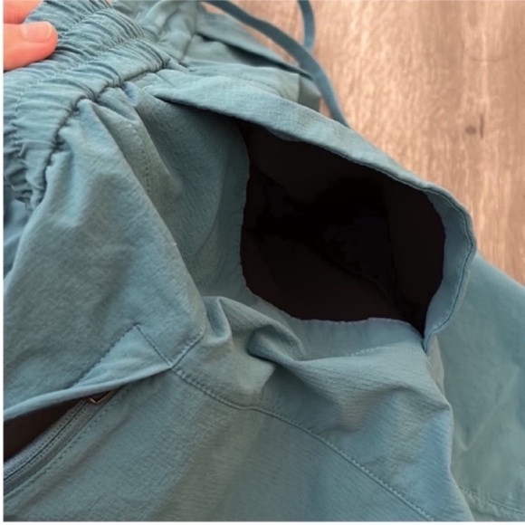 Lululemon Bowline Short 8" Stretch Ripstop - Picture 6 of 9